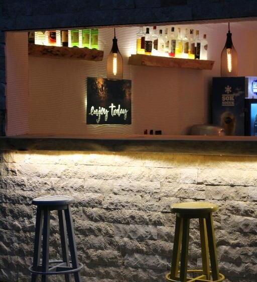 ホテル Calypso Cozy Suites