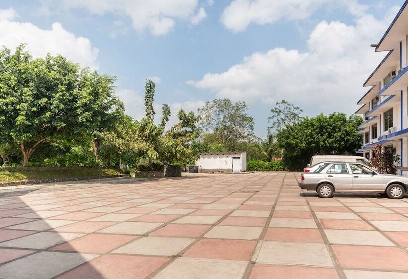 酒店 OYO Casa Blanca