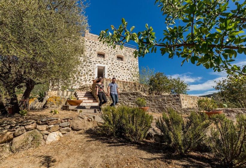 בית מלון כפרי Castello Malicas