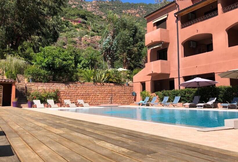 בית מלון כפרי Corsica   Porto Corse