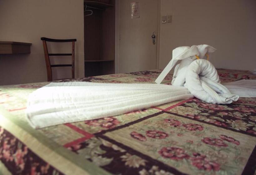 בית מלון כפרי Crigial