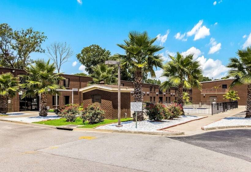 Отель Econo Lodge