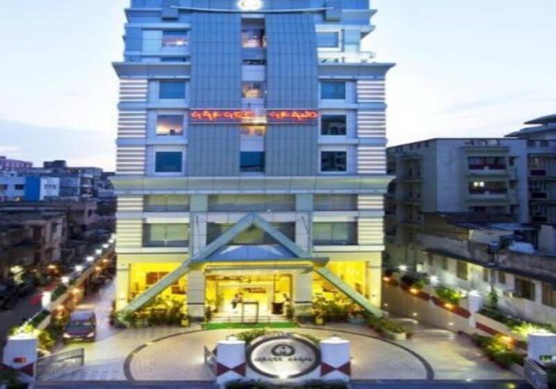 בית מלון כפרי Gargee Grand Patna