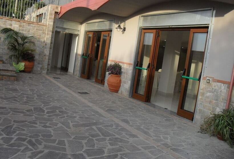 Отель Giardino San Michele