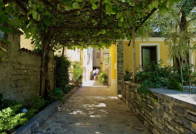 فندق Diffuso Il Portichetto Vezio Perledo