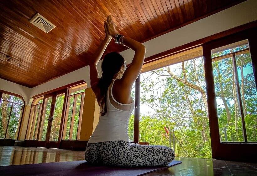 Jaco Hotel Docelunas