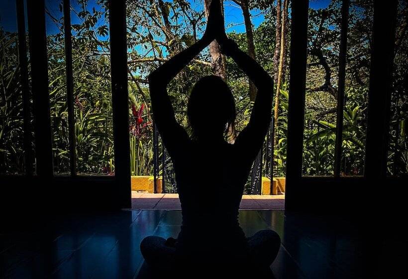 Jaco Hotel Docelunas