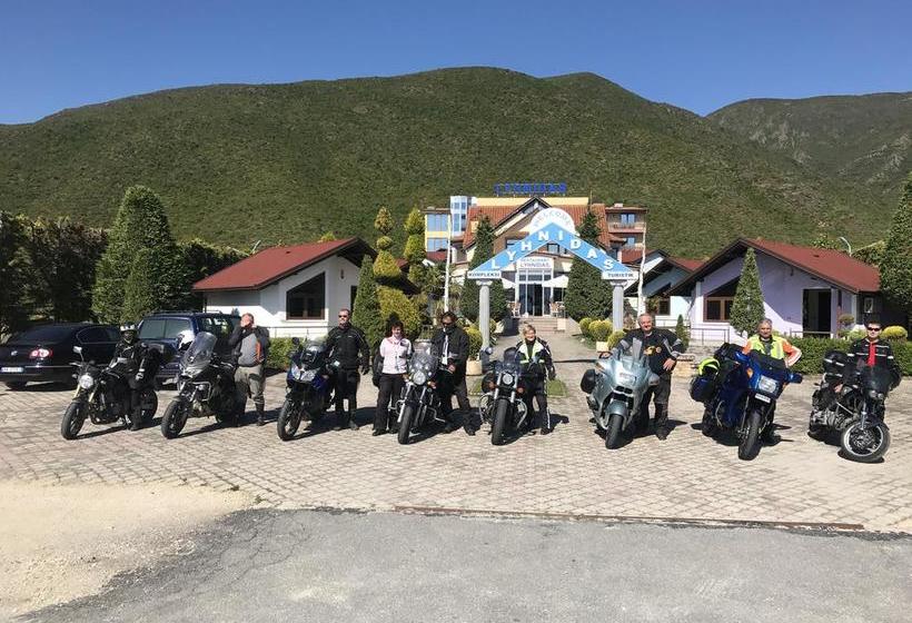 בית מלון כפרי Lyhnidas