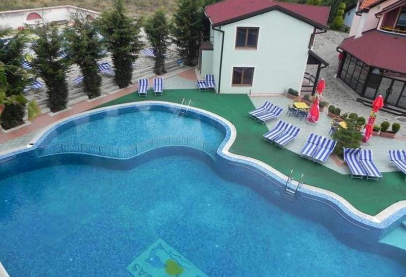 בית מלון כפרי Lyhnidas