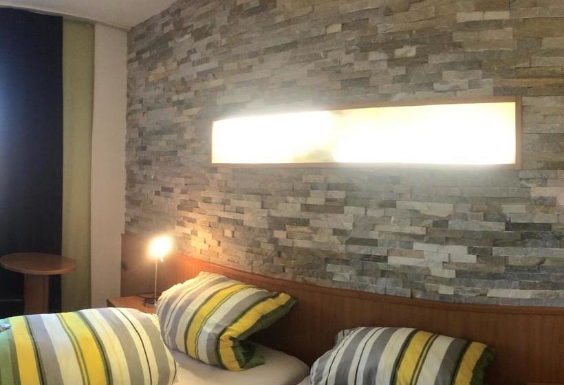 Отель Mehlounge Cafe & Restaurant