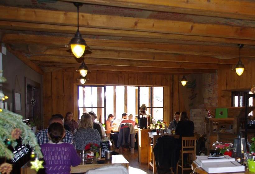 Отель Mehlounge Cafe & Restaurant