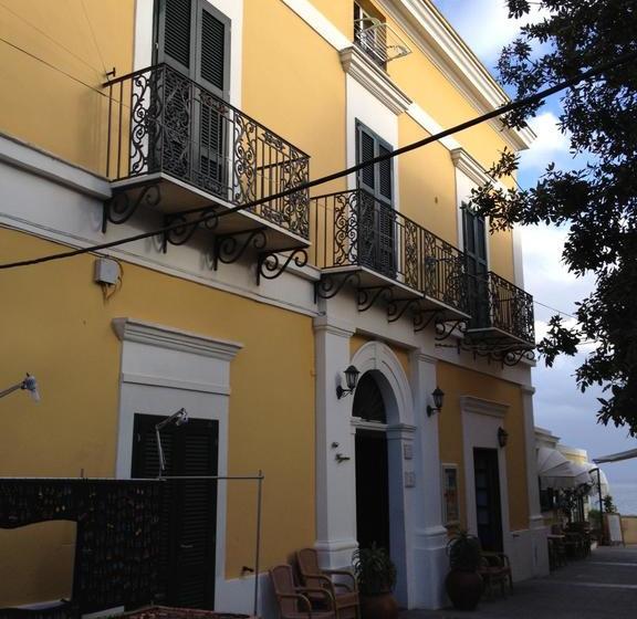 בית מלון כפרי Mezzatorre