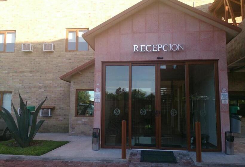 Отель Oliver Inn Business Class