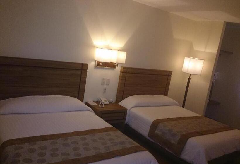 Отель Oliver Inn Business Class