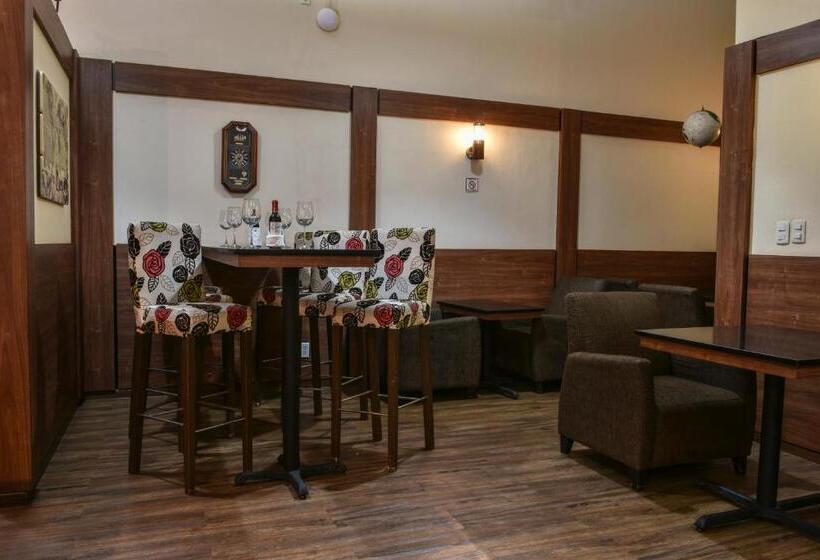 Отель Oliver Inn Business Class