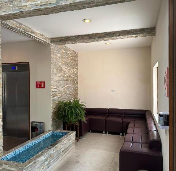 Отель Oliver Inn Business Class