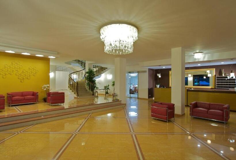 בית מלון כפרי Palace Magnolia Spa