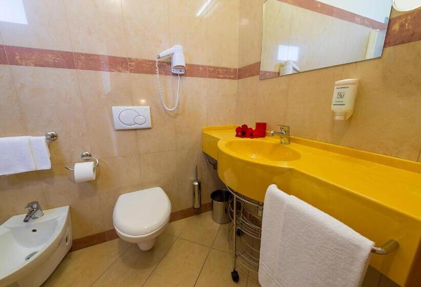 בית מלון כפרי Palace Magnolia Spa