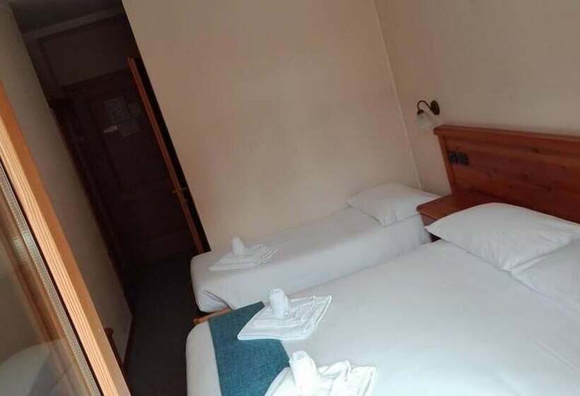Отель Albergo Valle Del Bitto