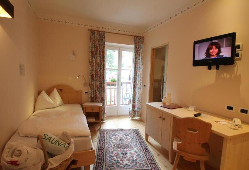 ホテル Schwarzer Adler