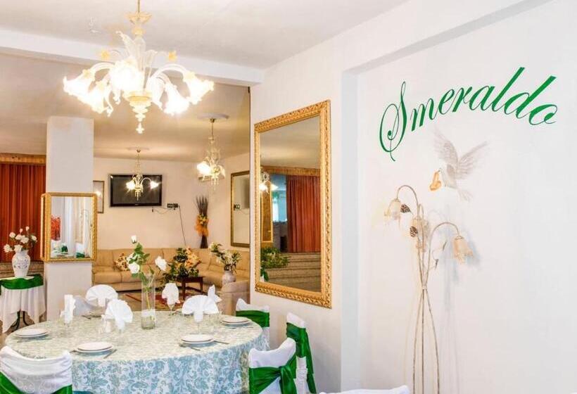 בית מלון כפרי Smeraldo