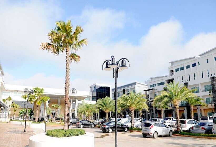 Отель The O Valley