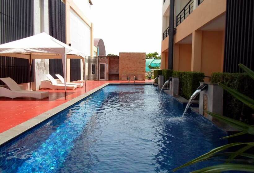 Отель The O Valley