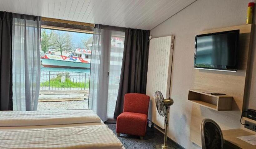 בית מלון כפרי The River Village