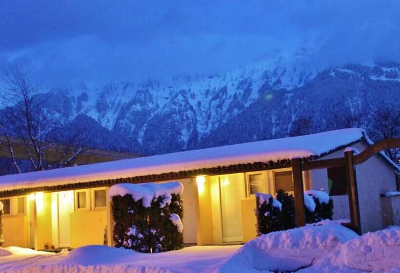 בית מלון כפרי The River Village