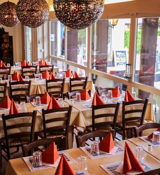 בית מלון כפרי The River Village