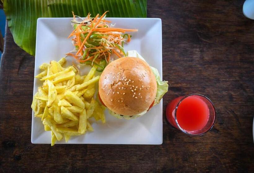 ホテル Zanzi Rest Bungalow