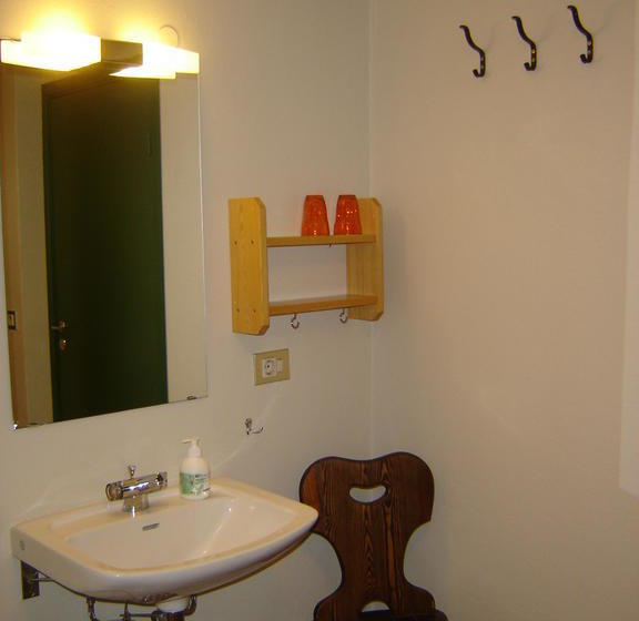 Hvammsgerdi Bed And Breakfast