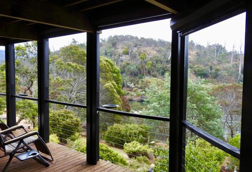 Launceston Apartment Bed And Breakfast Retreat