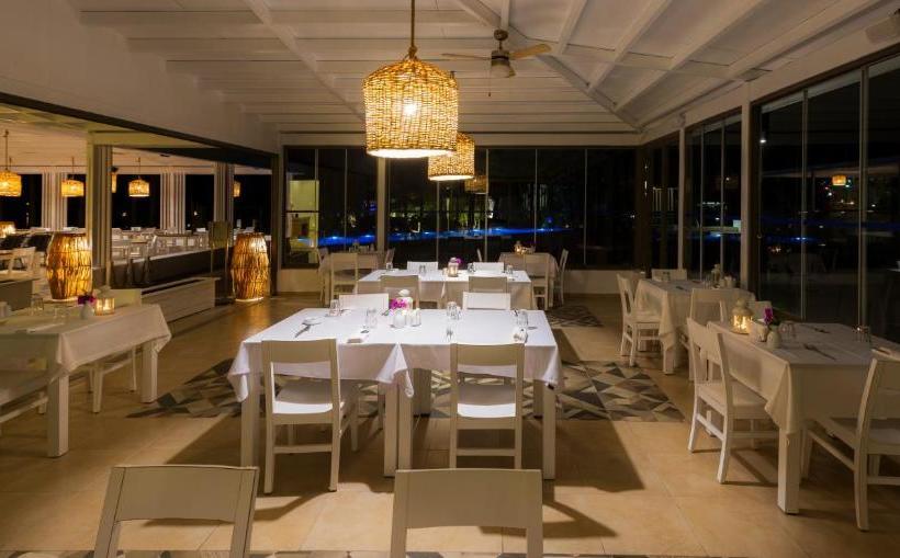 Liv Hotel By Bellazure