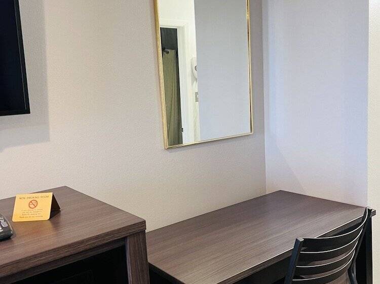 מוטל Coachway Inn