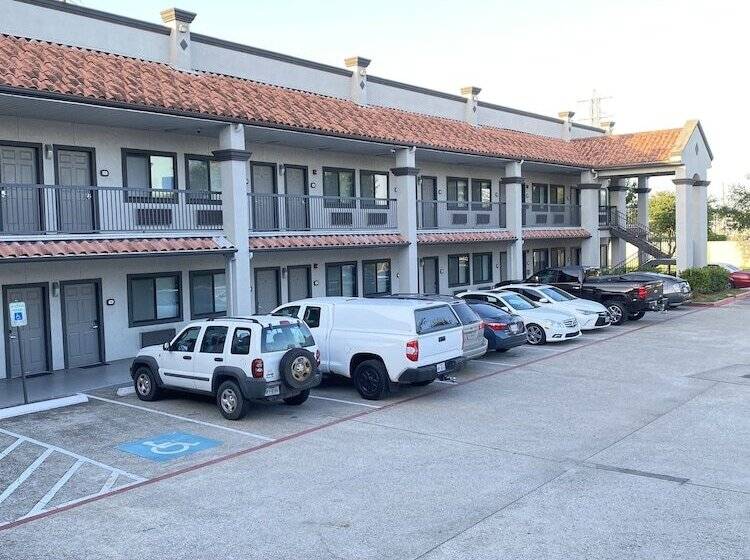 Мотель Island Suites Hobby Airport