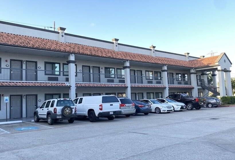 Мотель Island Suites Hobby Airport