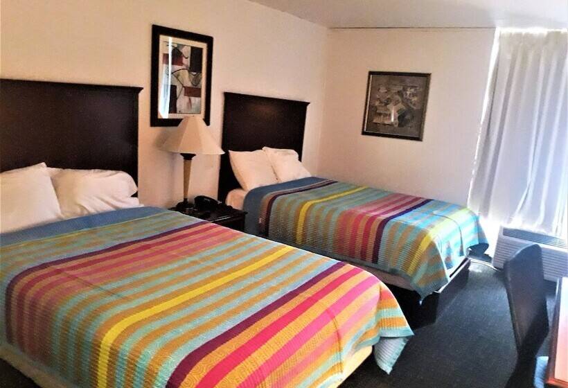 モーテル Madison Inn And Suites