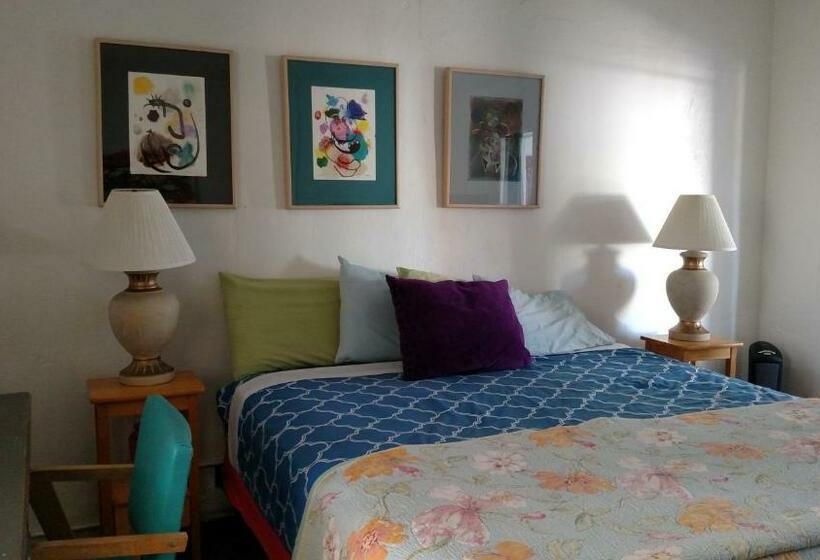 مُتل Pelican Spa