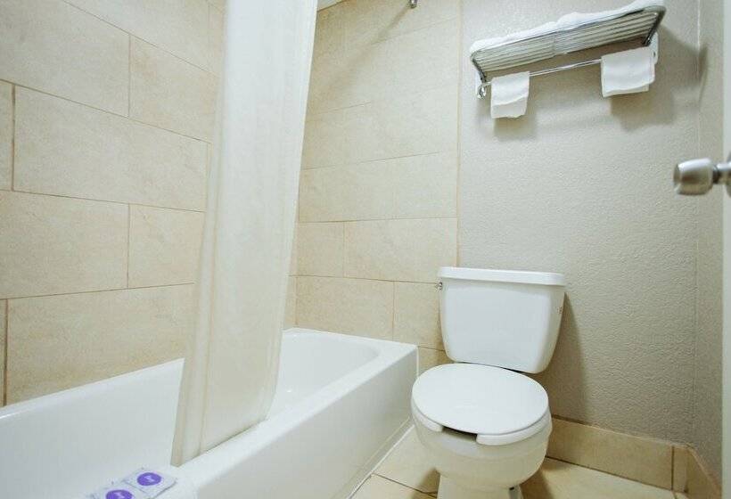 모텔 Regency Inn   Channelview