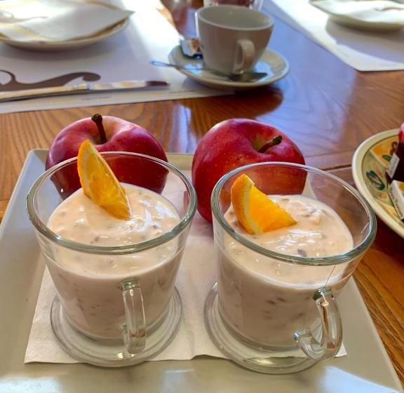 Mountain Hotel Osteria Di Montagna La Peonia Monte Generoso