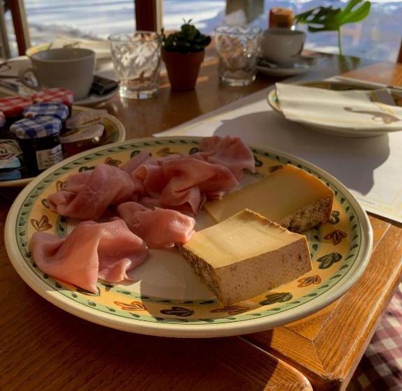 Mountain Hotel Osteria Di Montagna La Peonia Monte Generoso