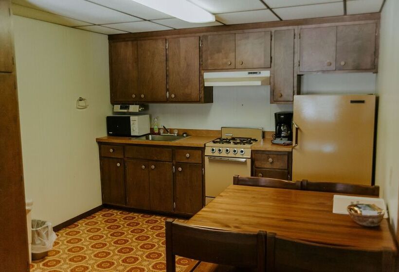 リゾートホテル Silver Rapids Lodge