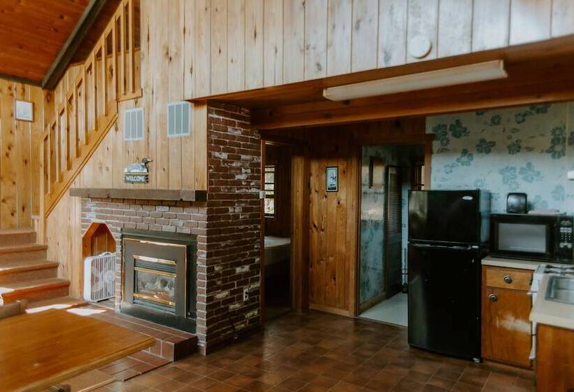 リゾートホテル Silver Rapids Lodge