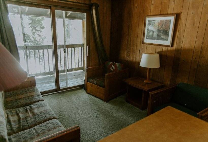 リゾートホテル Silver Rapids Lodge