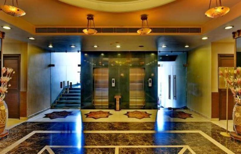 리조트 The Royal Retreat