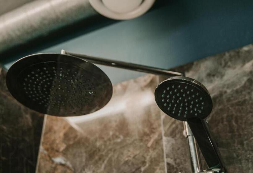 Spoon And The Stars Hostel