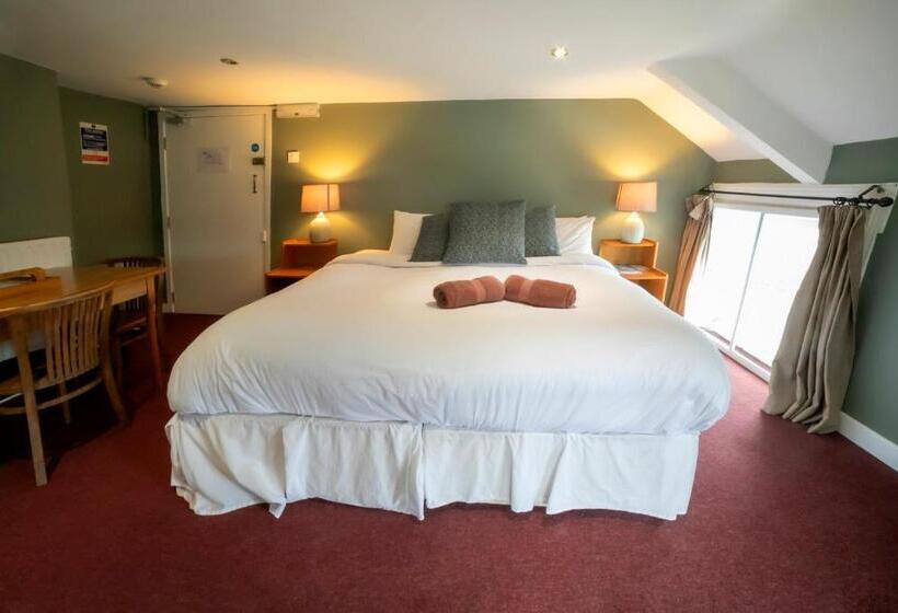 Spoon And The Stars Hostel