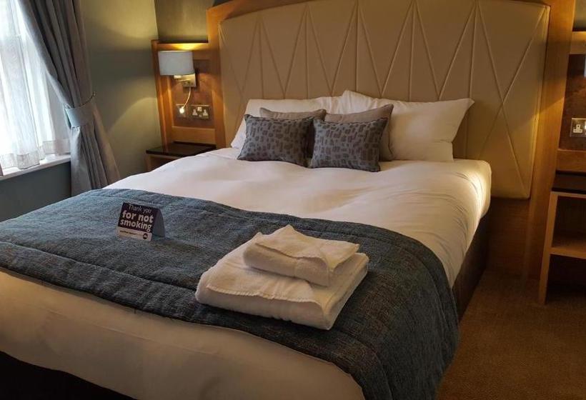 The Bull & Stirrup Hotel Wetherspoon