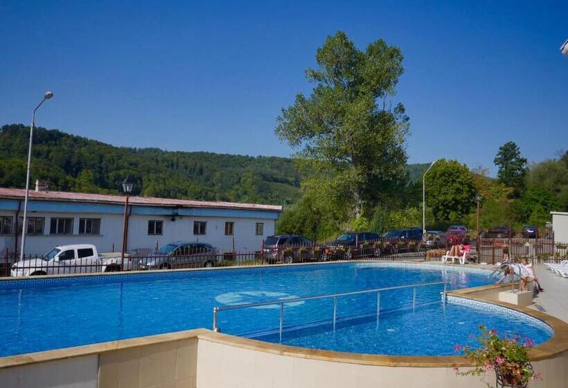 Tryavna Lake Hotel & Spa